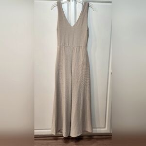Elegant Beige Sleeveless Jumpsuit